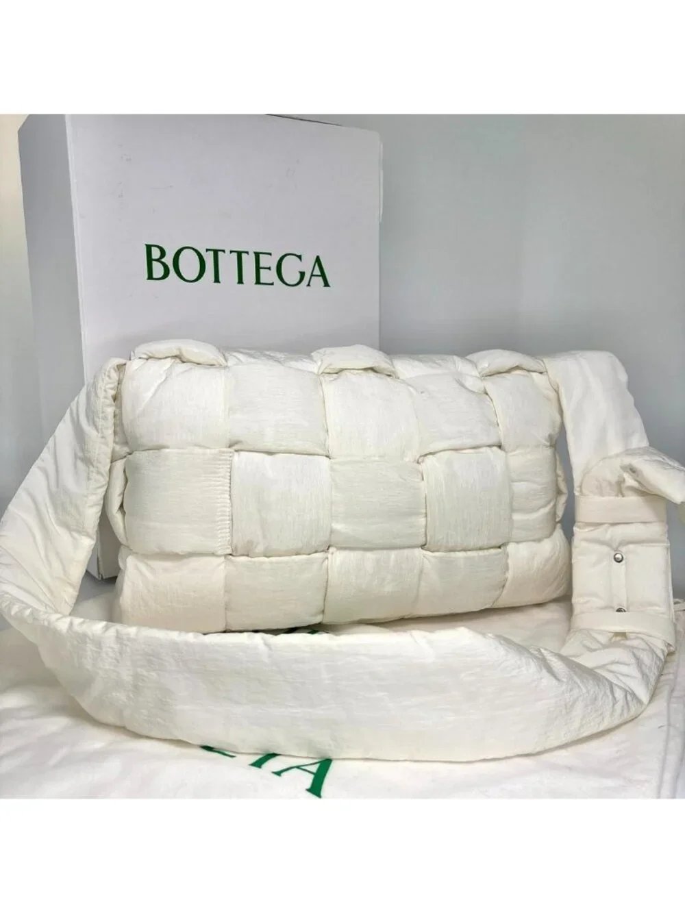 Bottega Veneta Shoulder Bag Padded Intrecciato